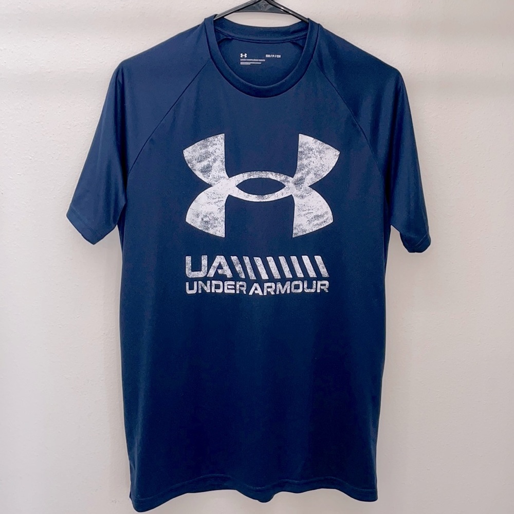Men’s Under Armour athletic t-shirt